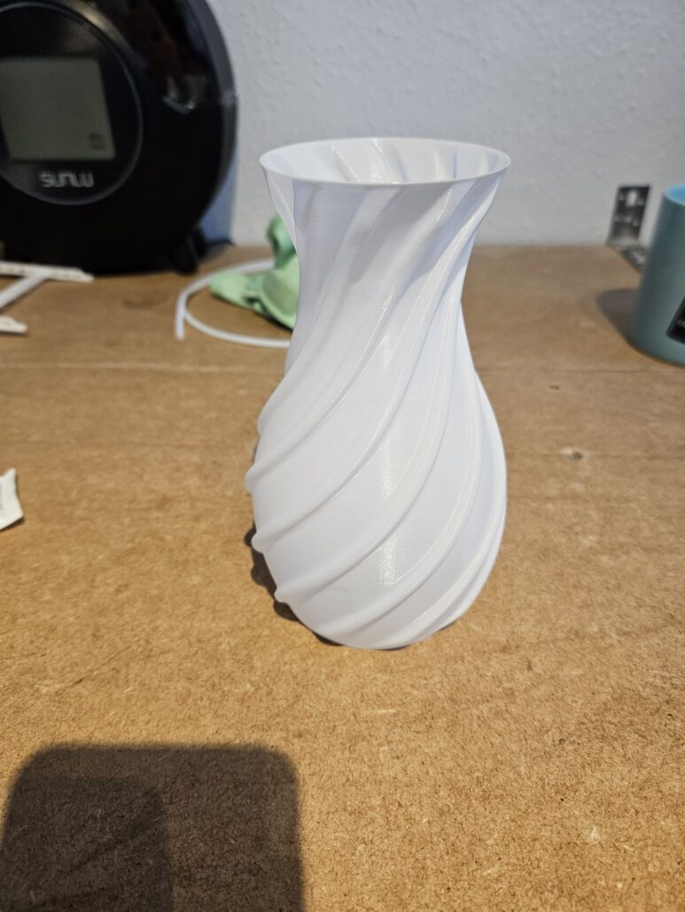 Spiral vase printed in white filament